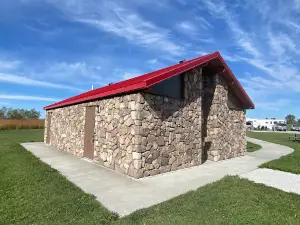 Dakins Lake Park and Campground
