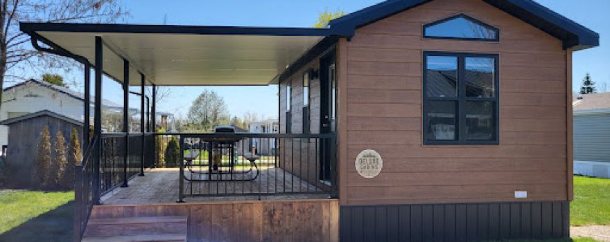 Paul Bunyan Lake Front Resort