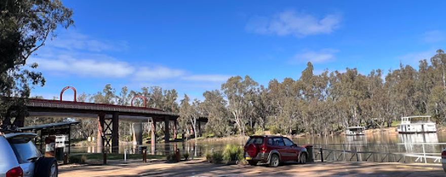 Moama beach