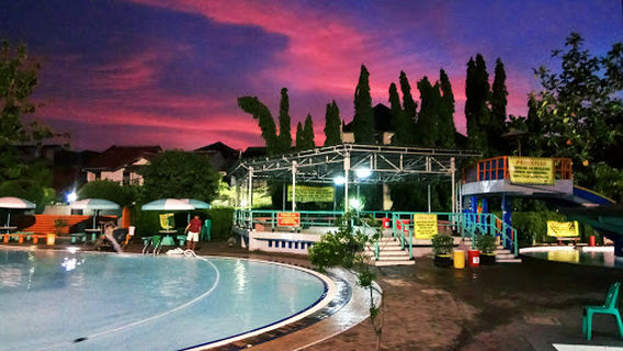 Kolam Renang Taman Air Tirtamas Pondok Kelapa