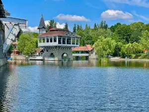 Park Zhovtnevyy