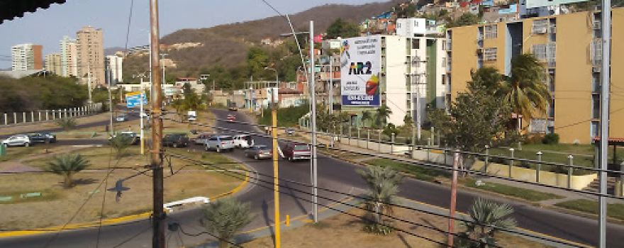 Super Cines Puente Real