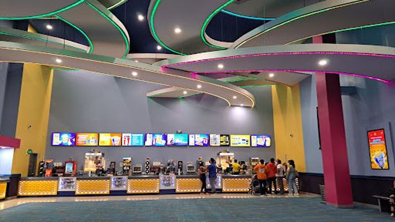 Supercines - C.C. Riocentro Norte