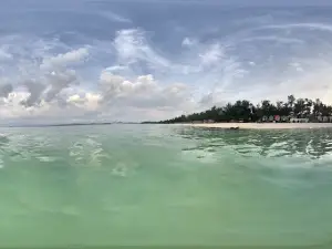 Hồng Vàn Beach