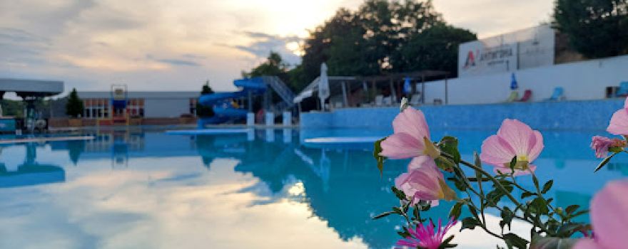 Havana Pool