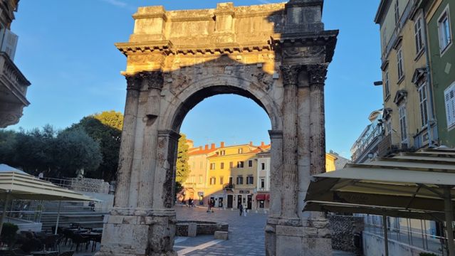 Arch of the Sergii