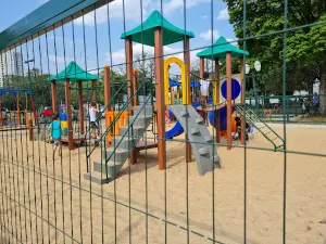 da Saudade Square