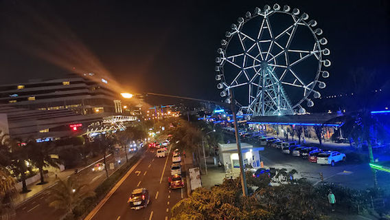 SM MOA Eye