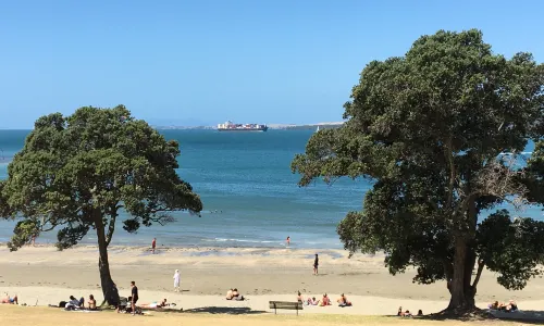 Takapuna Beach