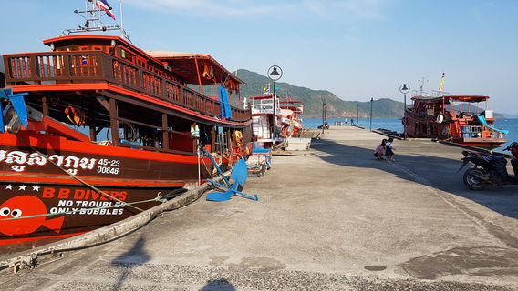 Bang Bao Pier