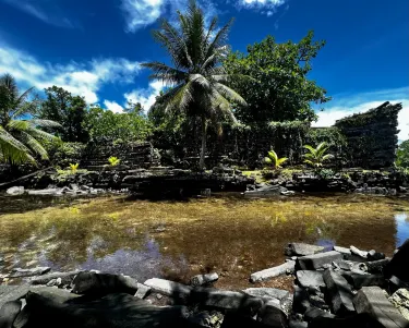 Kolonia