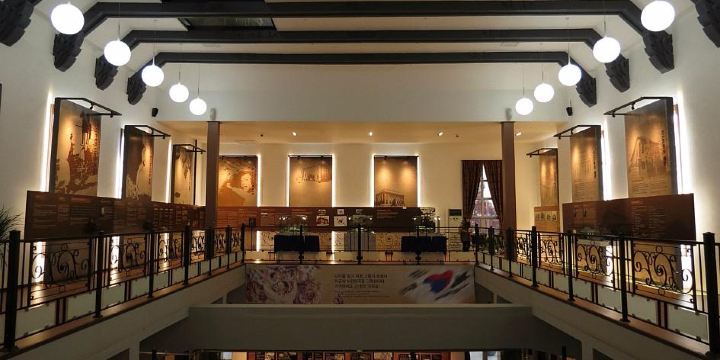 Modern architecture hall (formerly the Bank of Korea Gunsan Branch)