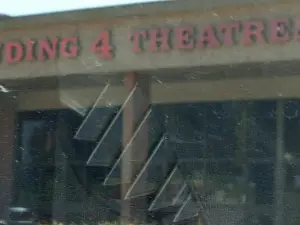 B&B Theatres Leavenworth Landing 5