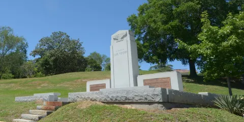 Carl Vinson Monument
