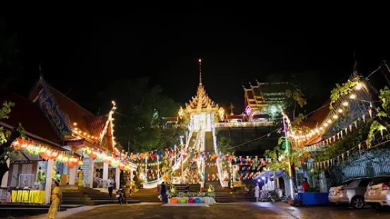 Wat Khao Kaeo