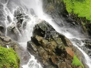 Air Terjun Tansaran Bidin