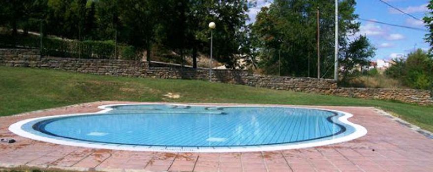 Public pool Lerin