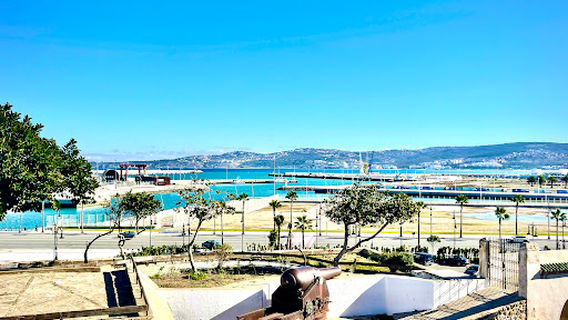 La Terraza Punto de Reunión