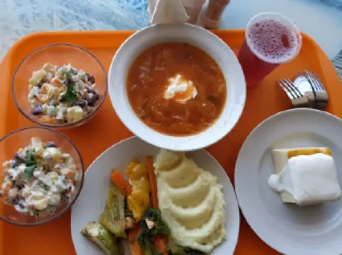 Kafe-Bar, Stolovaya "Flibust'yer"