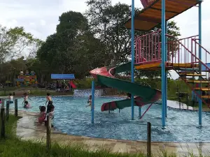 Wisata Tanjung kayu bunga