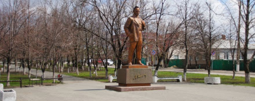 Pamyatnik Sholokhovu.
