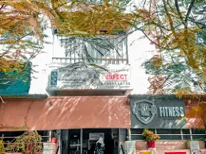 SR FITNESS