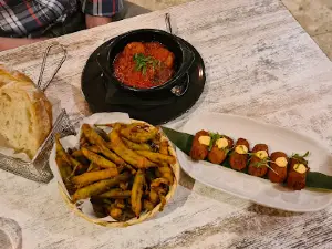 Brasa Cuban/Thai Restaurant