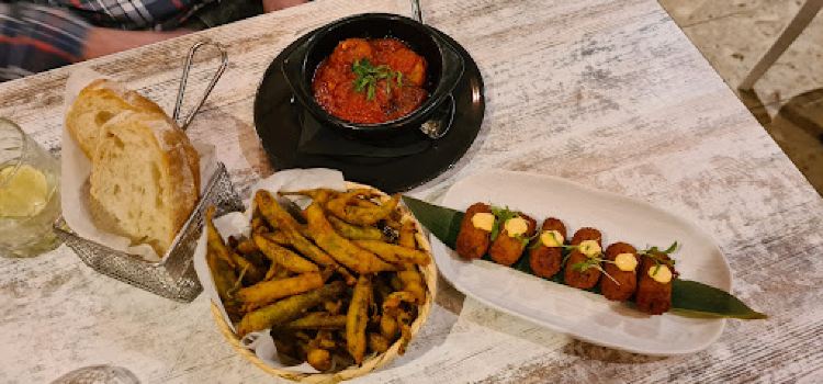 Brasa Cuban/Thai Restaurant