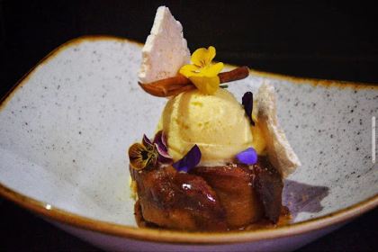 1990 Accademia Del Gusto