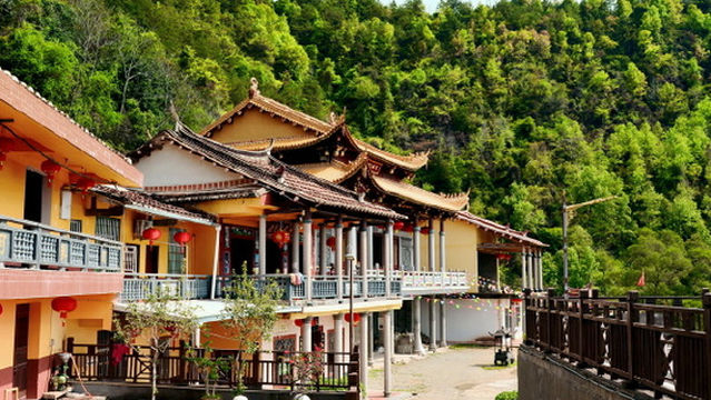 Qingshuiyan Temple