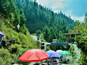 WATERFALL NATHIAGALI Relax in cottage