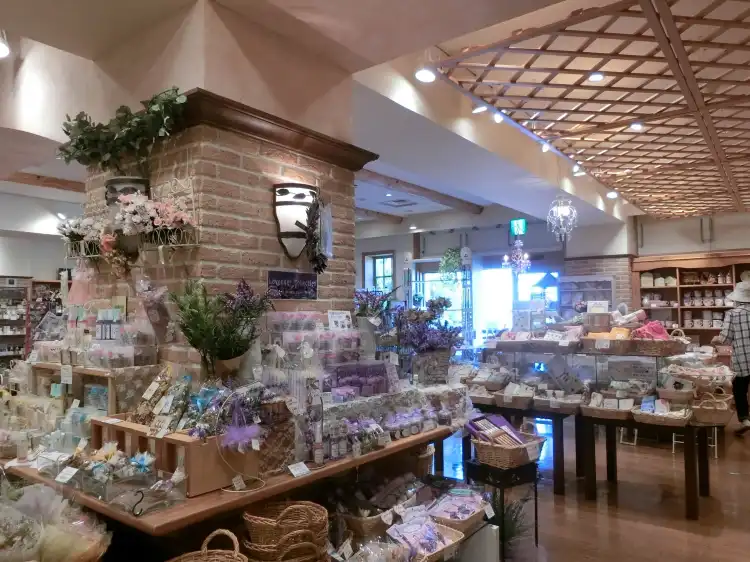 由仁町住宿飯店