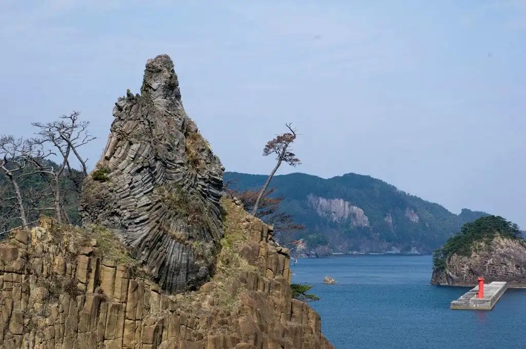 Hotels near Yoroi Rock