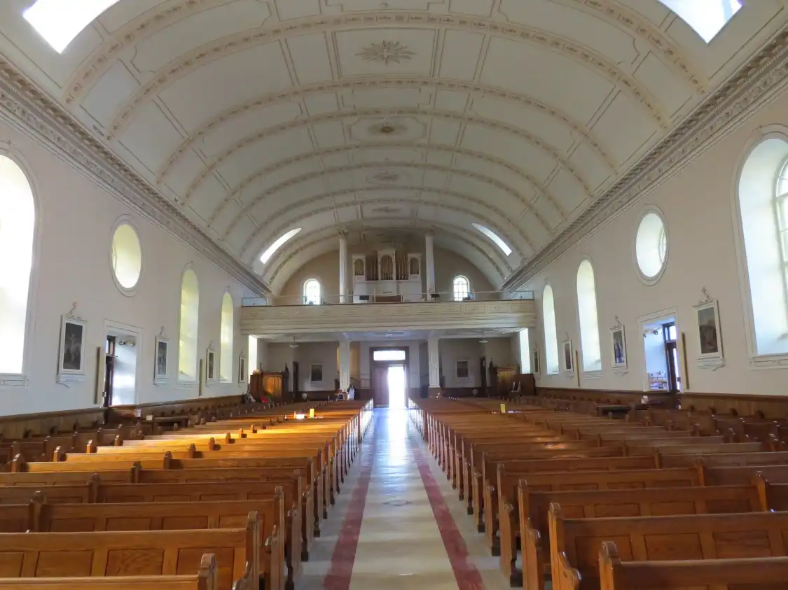 Eglise St-Joseph-de-la-Pointe-Levy附近的飯店