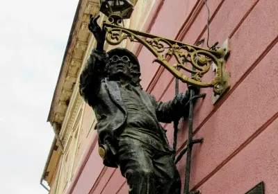Lamplighter Statue