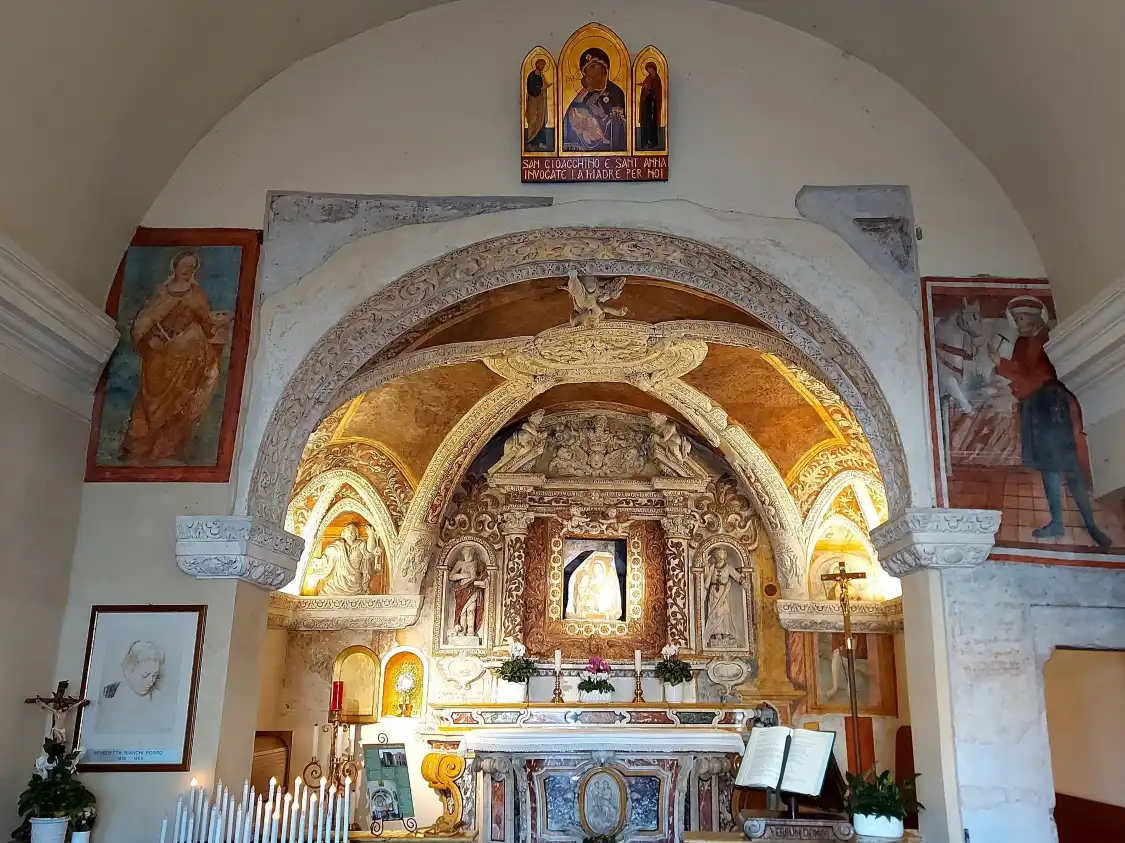 Hotels near Chiesetta di S. Anna