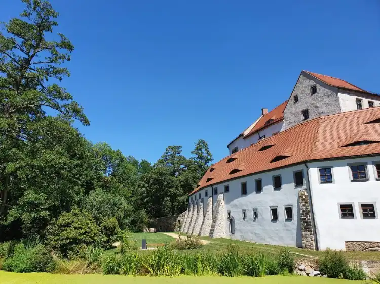 Hotels in der Nähe von Brücke ins Nichts