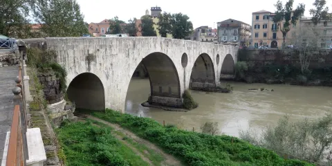 Ponte Romano