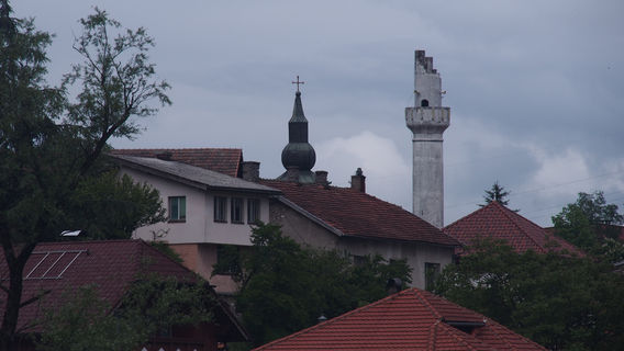 Vardačka Mosque