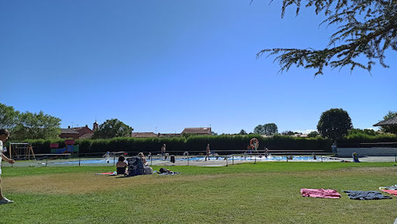 Piscinas Municipales de Villamañán