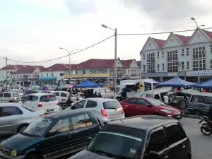 Pasar Malam Taman Universiti