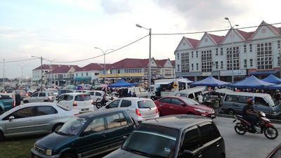 Pasar Malam Taman Universiti