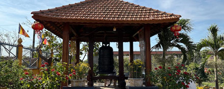 QUAN AM Pagoda