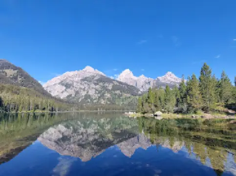 Taggart Lake Trailhead