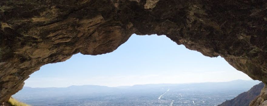 Do Eshkaft cave