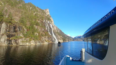 Hengjanefossen waterfall