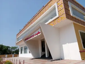 SRI NIDHIRATHINA CINEPLEX