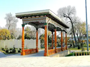 Kokand City Park named after Muqimiy