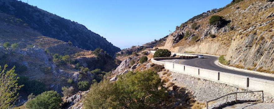 Imbros Gorge Trailhead (north)