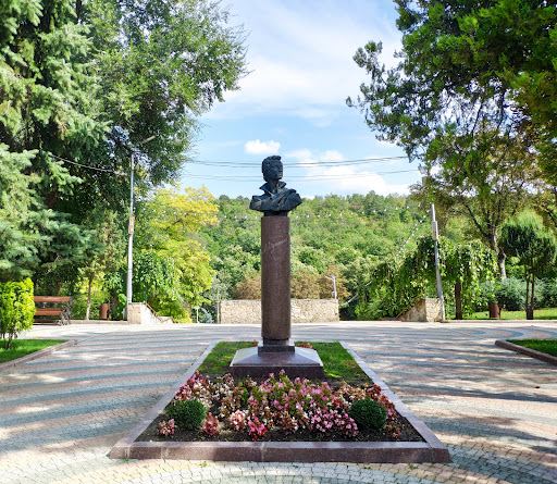 Ivanos Park